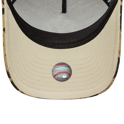 Sapca New Era New York Yankees Mlb Leopard 9Forty M-Crown A-Frame Trucker Adjustable