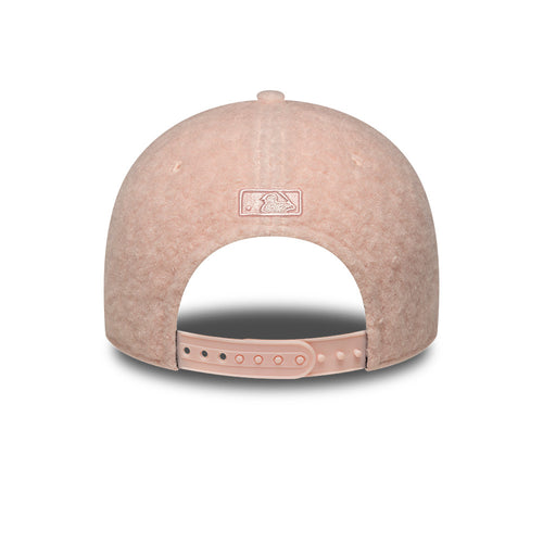 Sapca New Era 9Forty M-Crown Women Winter Borg Ny Yankees Reglabila