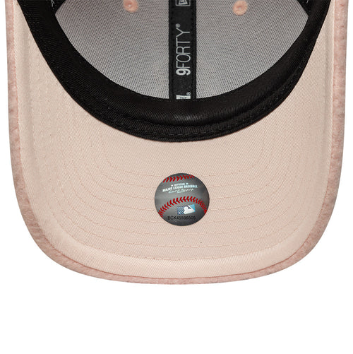 Sapca New Era 9Forty M-Crown Women Winter Borg Ny Yankees Reglabila