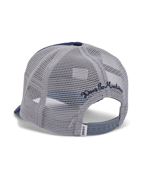Sapca Deus Ex Machina Pill Trucker