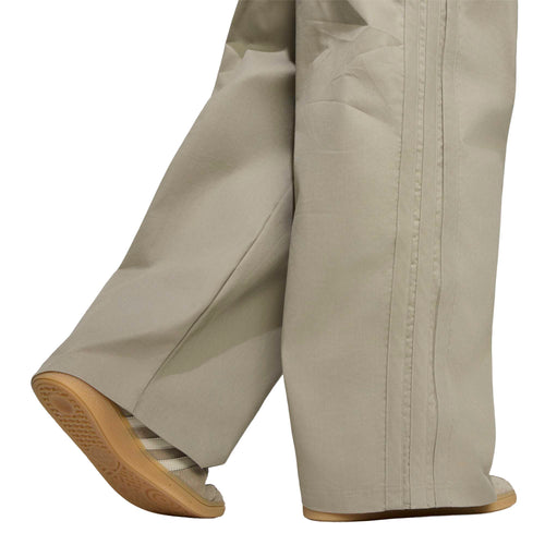 Pantaloni adidas Originals Triple Pleated