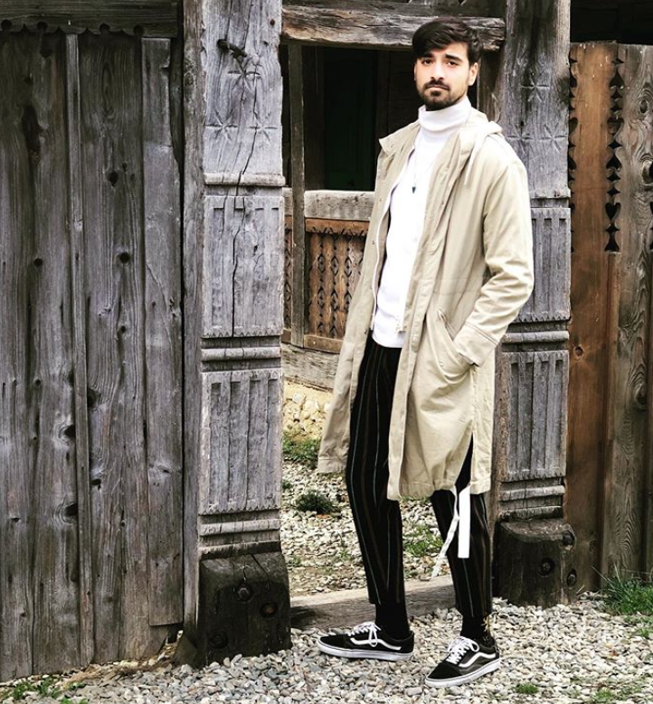Liviu Teodorescu, shooting in curtea unei gospodarii 
