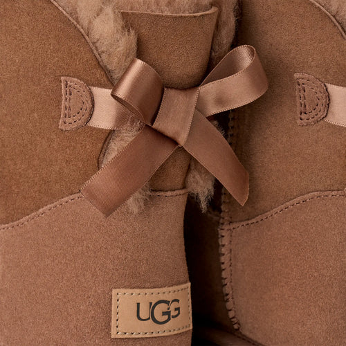 Gheata UGG Mini Bailey Bow Ii