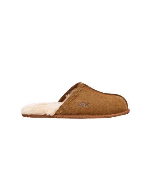 Papuci unisex din piele intoarsa UGG Scuff