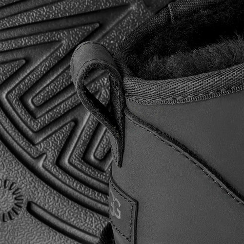 Gheata UGG Classic Ultra Mini
