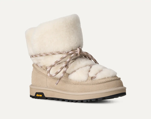 Gheata UGG Classic Tread Fluffed Boot