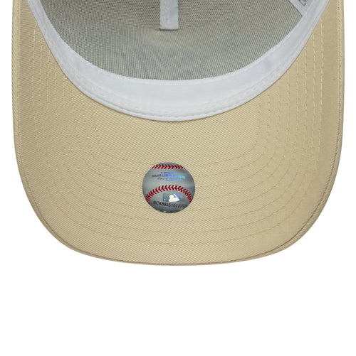 Sapca New Era Outline Ef Trucker