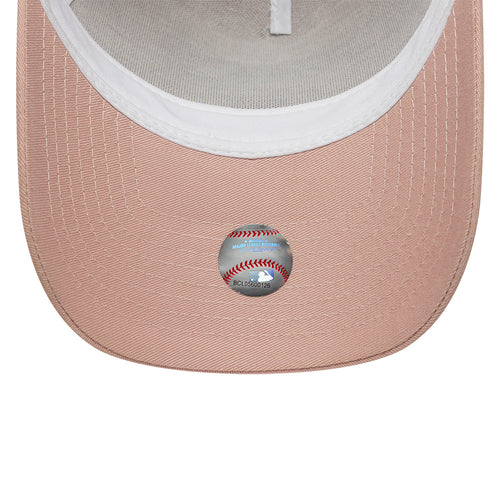 Sapca New Era Mlb Outline New York Yankees 9Forty E-Frame Trucker