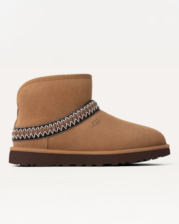 Gheata UGG Classic Mini Crescent