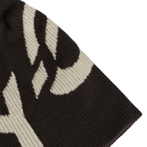 Caciula Y-3 Graphic Logo