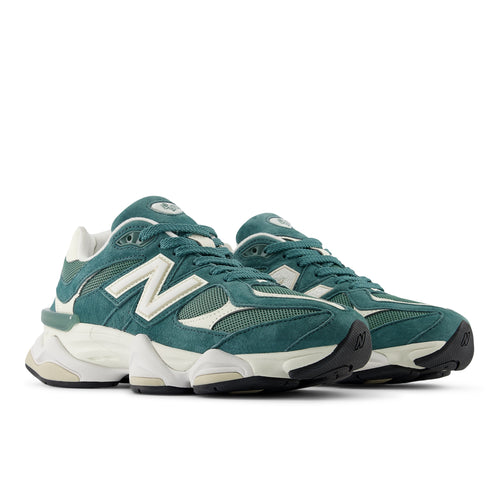 Sneakers New Balance 9060 - Footwear Classics