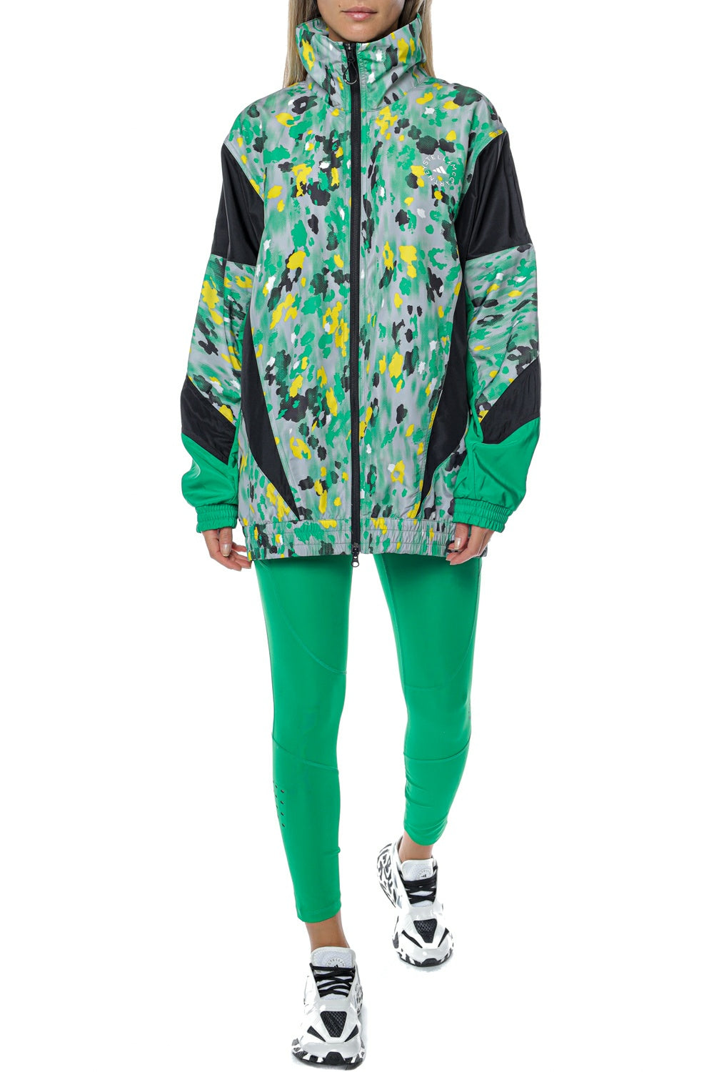 Jacheta cu imprimeu multicolor adidas by Stella McCartney